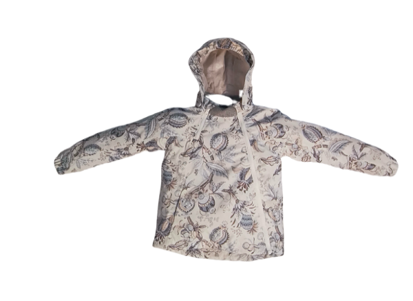 All seasons casual wear