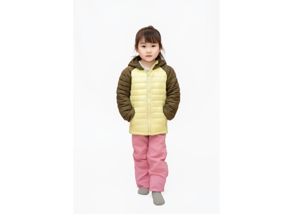 Down or polyester filled garments